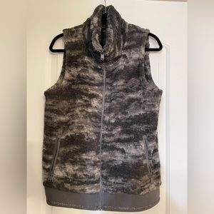 Athleta sherpa vest